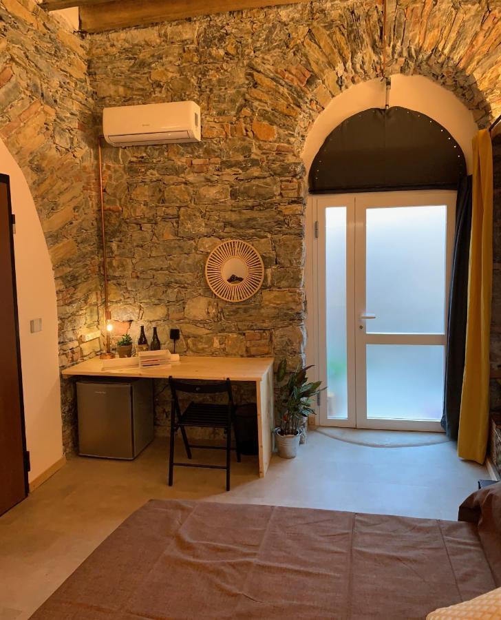 Rock & Wood - Apartment & Room La Spezia Buitenkant foto