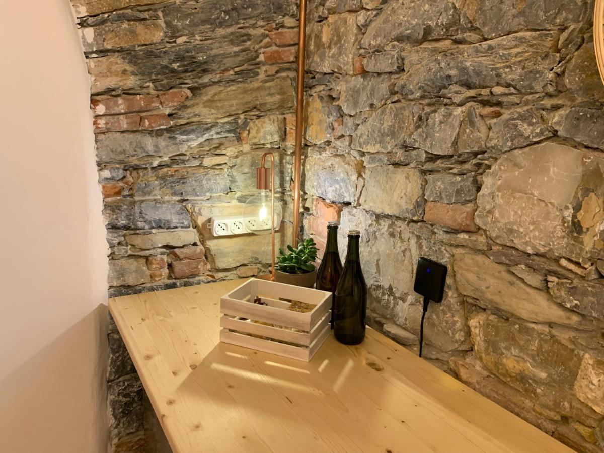 Rock & Wood - Apartment & Room La Spezia Buitenkant foto