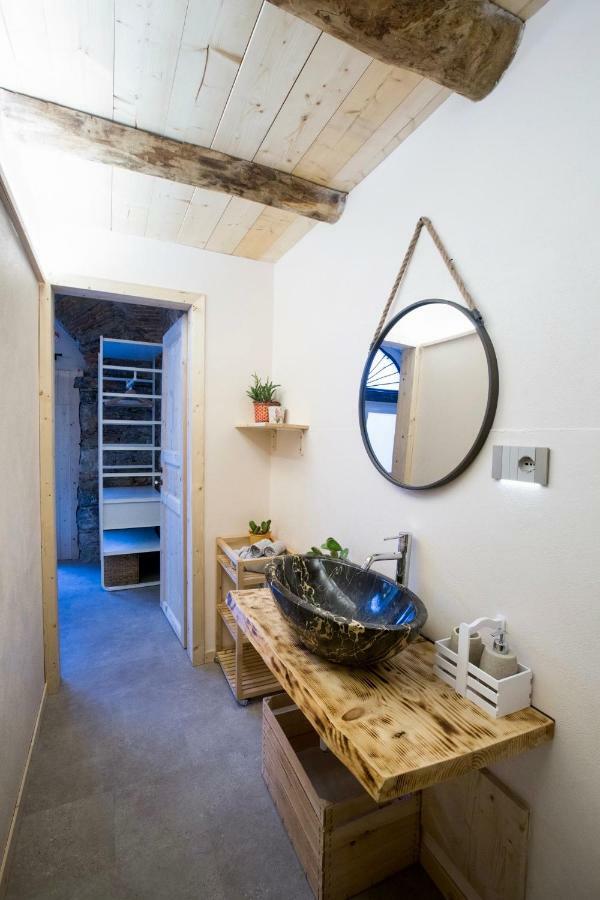 Rock & Wood - Apartment & Room La Spezia Buitenkant foto