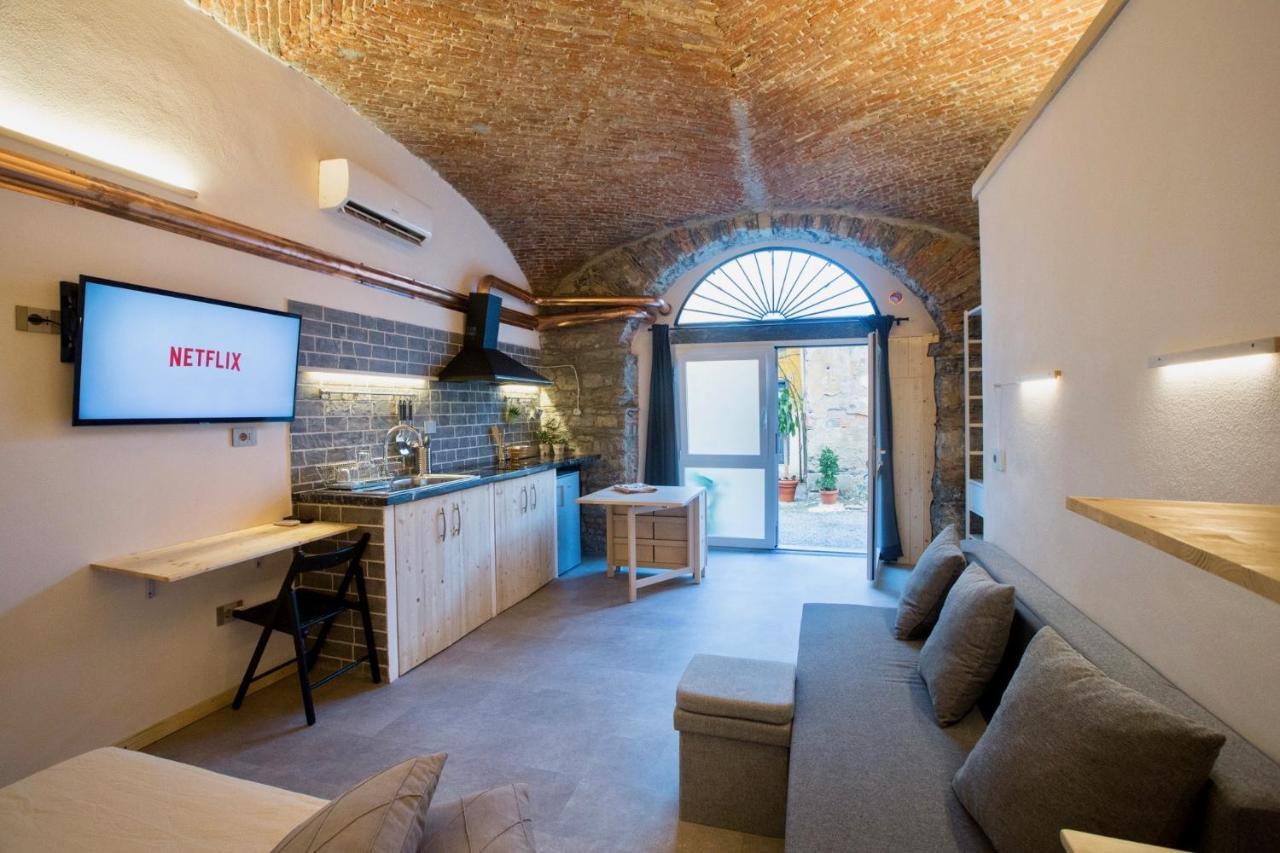 Rock & Wood - Apartment & Room La Spezia Buitenkant foto